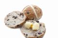 sliced_buttered_easter_buns